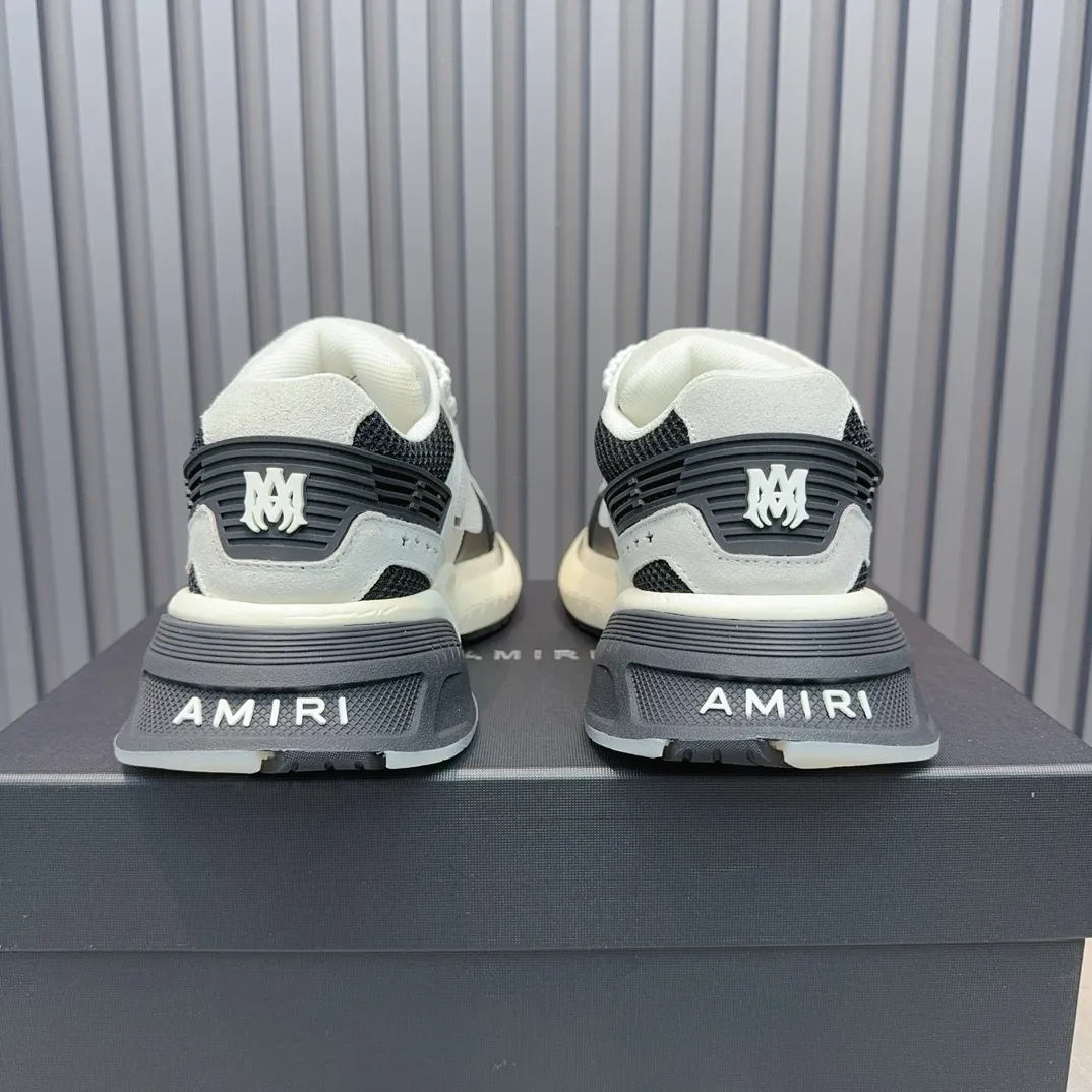 [AMIRI Amir] P: 760💰Size for couples: Female 35-40; Male 39-44; (Customized at 45.46) AMIRI Amir New Autumn and Winter Products New Autumn Latest Catwalk Couple Color Block Bread Casual Sports Shoes Series 〰 Casual fashion style full of details New generation of bone shoes popular classic upgrades Super comfortable and super popular! AUTRY is an exclusive version of AUTRY couple casual shoes from a high street brand in Los Angeles. Many celebrity Internet celebrities have the same style. Chinese new rapper Xiaobai Gali, Wang Yibo, Yang Mi and other Internet celebrity bloggers are competing for their feet. The three-dimensional molded metal logo on the side of the AJ1 shoe is on par with Nike's popular Fog. The heroic value instantly has a bit of punk rock flavor, all showing fashion sense and street style... ▪ Upper: original custom-made cowhide + original custom-made breathable mesh ▪Inner lining: original customized breathable mesh ▪Outsole: original molded two-color TPU rubber combination outsole.